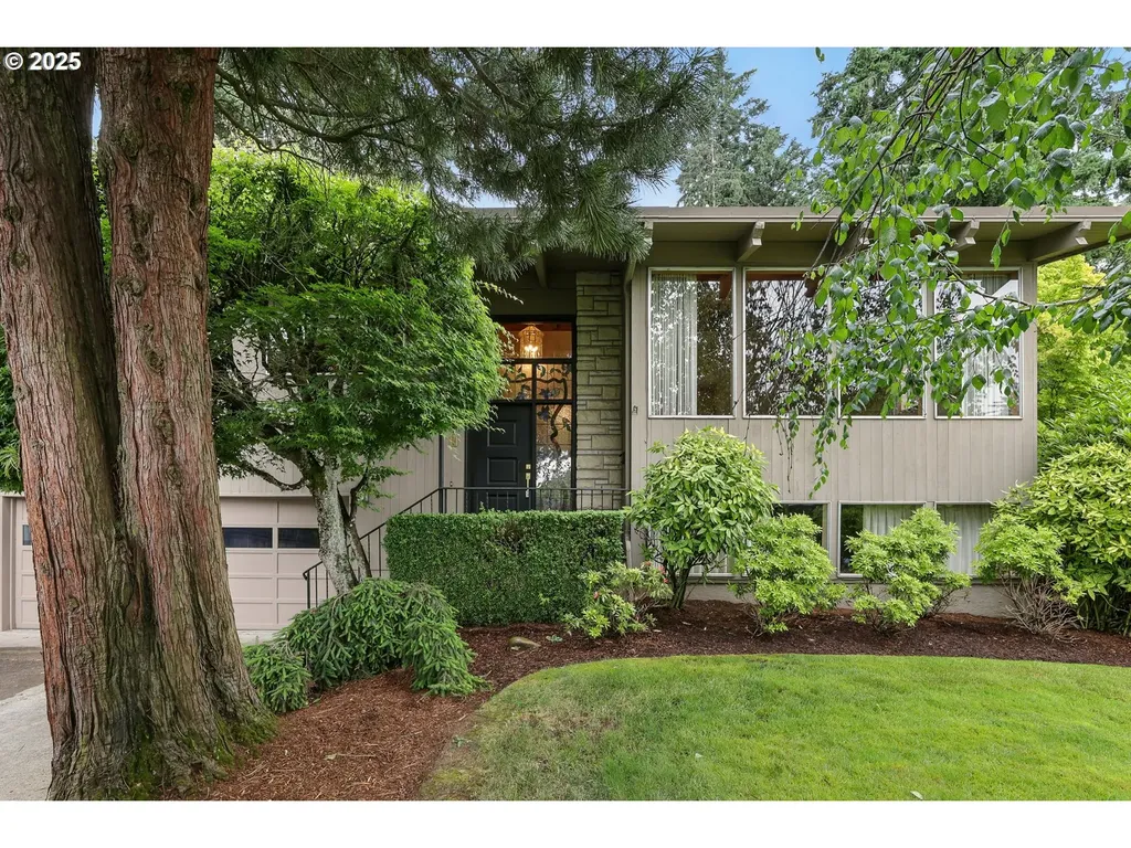 845 NW Day Drive Gresham OR 97030