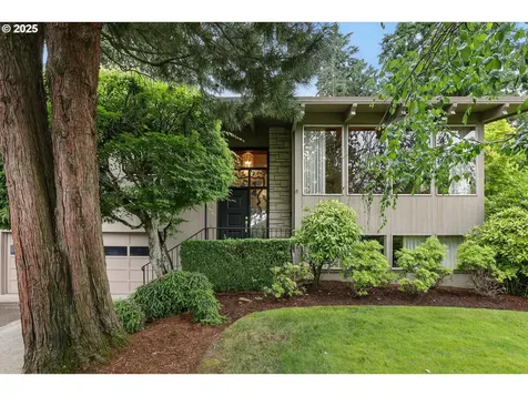 845 NW Day Drive Gresham OR 97030