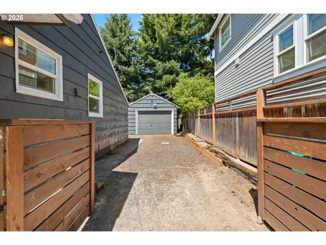 4015 SE Lexington Street Portland OR 97202