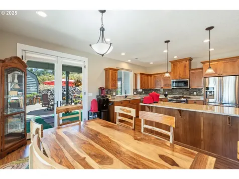 895 Valley Vista Street Sutherlin OR 97479
