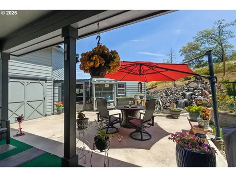 895 Valley Vista Street Sutherlin OR 97479