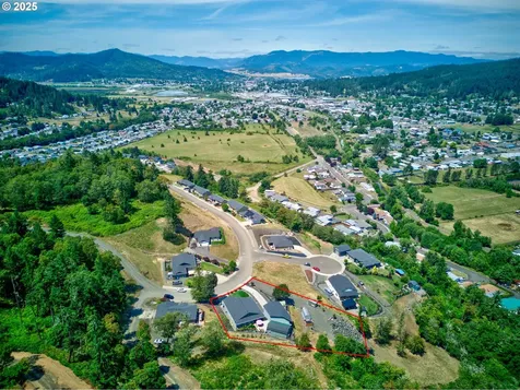 895 Valley Vista Street Sutherlin OR 97479