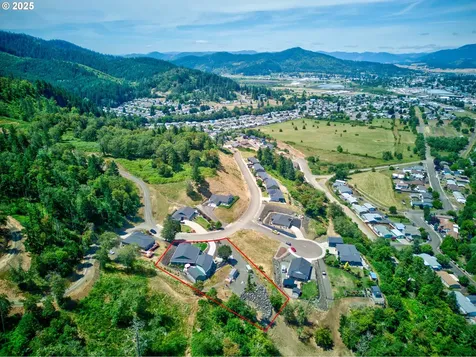 895 Valley Vista Street Sutherlin OR 97479