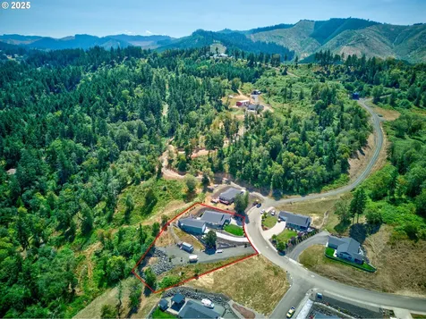 895 Valley Vista Street Sutherlin OR 97479