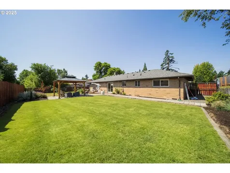 2705 NE 83rd Avenue Vancouver WA 98662