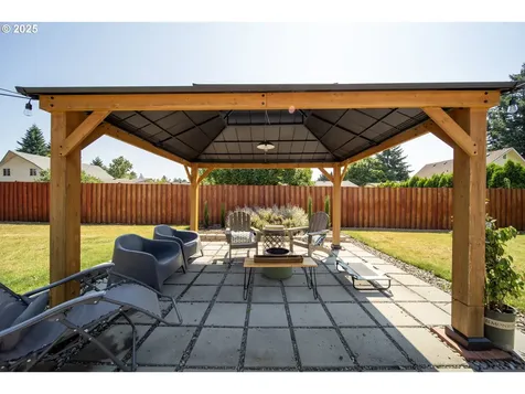 2705 NE 83rd Avenue Vancouver WA 98662