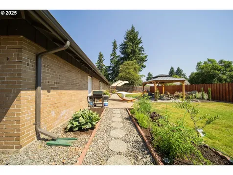 2705 NE 83rd Avenue Vancouver WA 98662