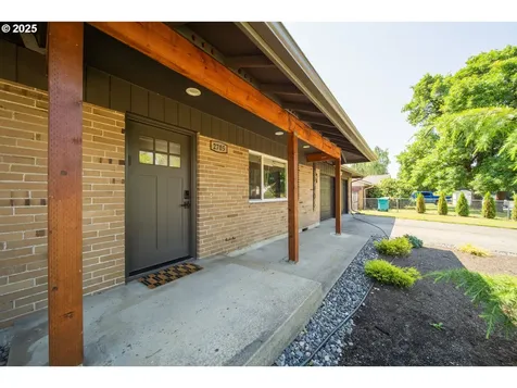 2705 NE 83rd Avenue Vancouver WA 98662