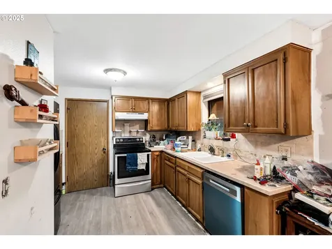 482 SW 6th Avenue Canby OR 97013