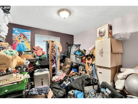 482 SW 6th Avenue Canby OR 97013