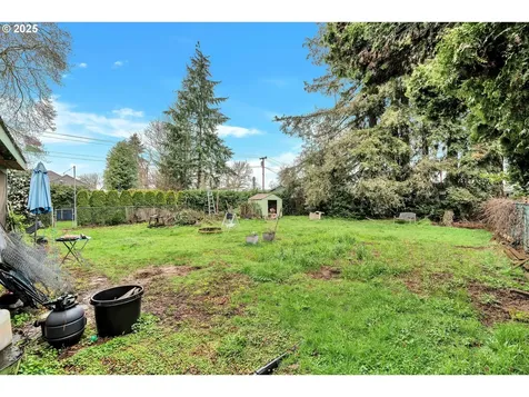 482 SW 6th Avenue Canby OR 97013