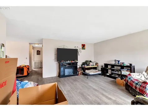 482 SW 6th Avenue Canby OR 97013