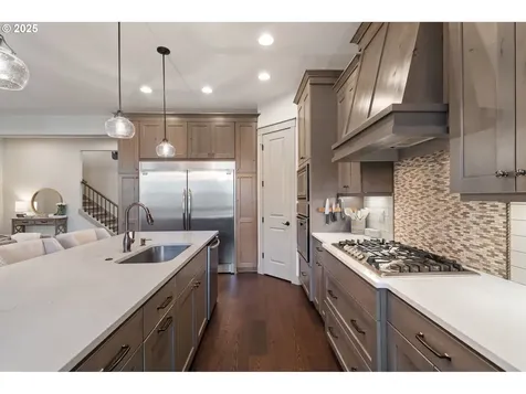 131 W 16th Street La Center WA 98629