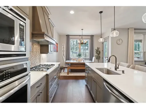 131 W 16th Street La Center WA 98629