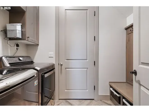 131 W 16th Street La Center WA 98629