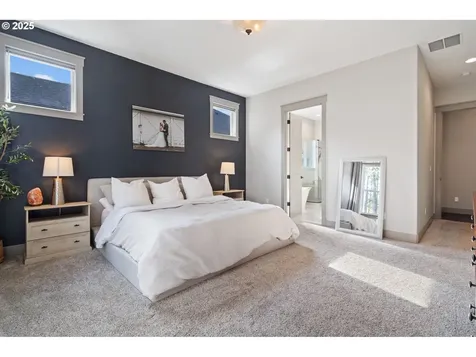 131 W 16th Street La Center WA 98629