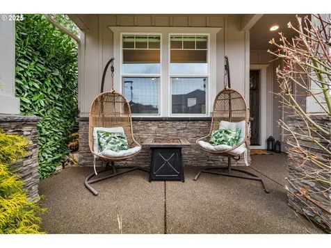131 W 16th Street La Center WA 98629