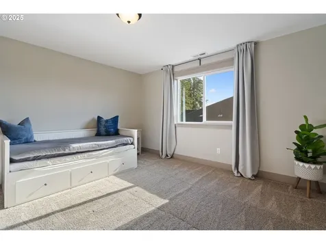 131 W 16th Street La Center WA 98629