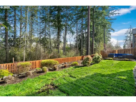 131 W 16th Street La Center WA 98629