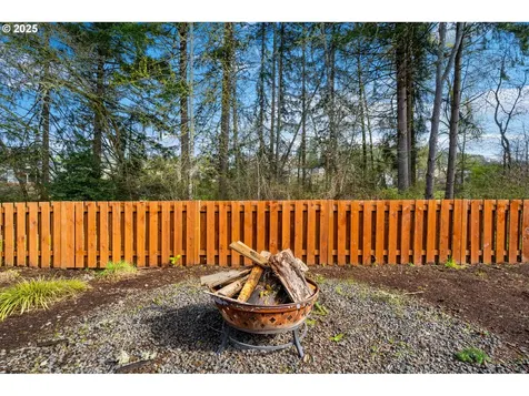 131 W 16th Street La Center WA 98629