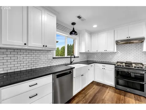 5512 NE 159th Street Vancouver WA 98686