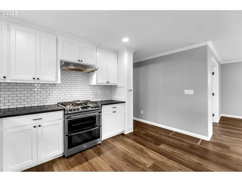 5512 NE 159th Street Vancouver WA 98686