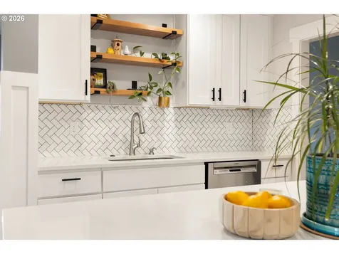 2461 Warwick Street West Linn OR 97068