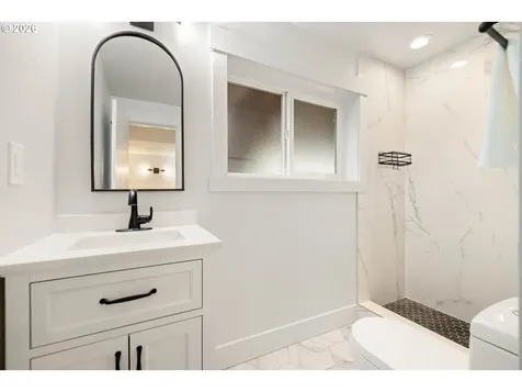2461 Warwick Street West Linn OR 97068