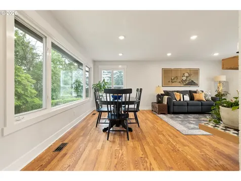 2461 Warwick Street West Linn OR 97068