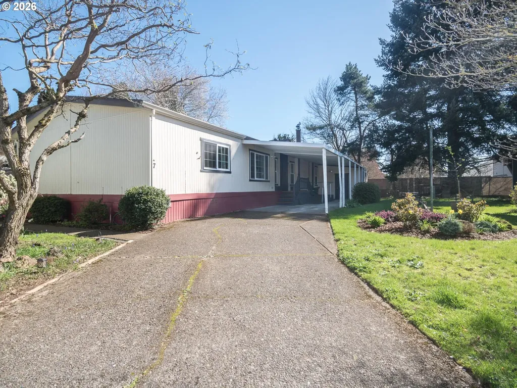 7858 SE King Road Milwaukie OR 97222