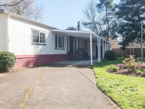 7858 SE King Road Milwaukie OR 97222