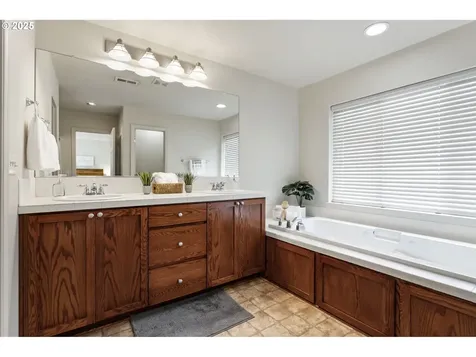 6202 SW 205th Avenue Beaverton OR 97078