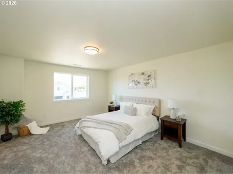 729 Periander Way Harrisburg OR 97446