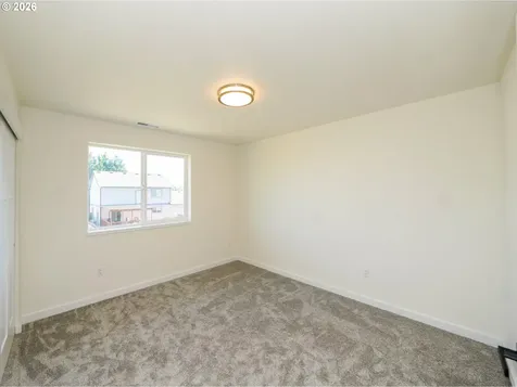 729 Periander Way Harrisburg OR 97446