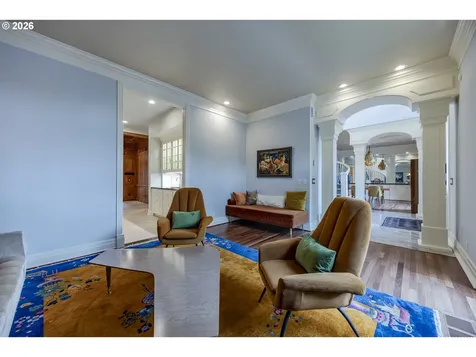 1564 Regency Drive Eugene OR 97401