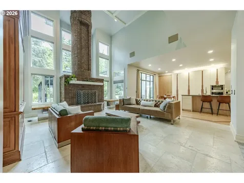 1564 Regency Drive Eugene OR 97401
