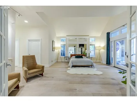 1564 Regency Drive Eugene OR 97401