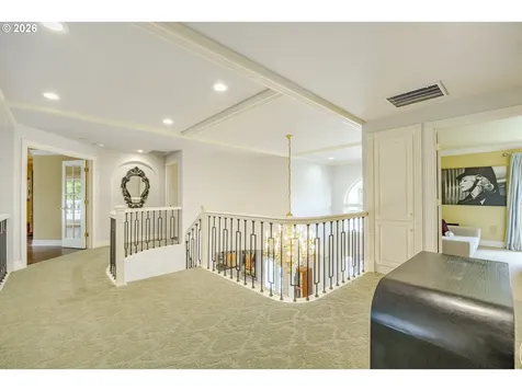 1564 Regency Drive Eugene OR 97401