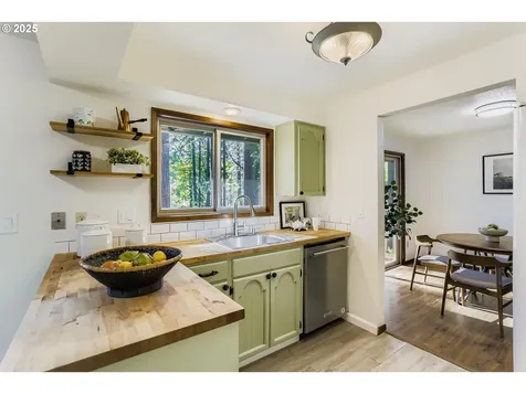14546 S Kelmsley Drive Oregon City OR 97045