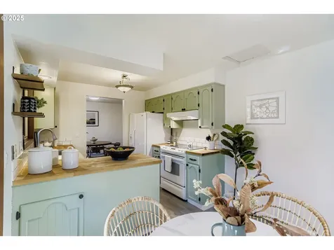 14546 S Kelmsley Drive Oregon City OR 97045