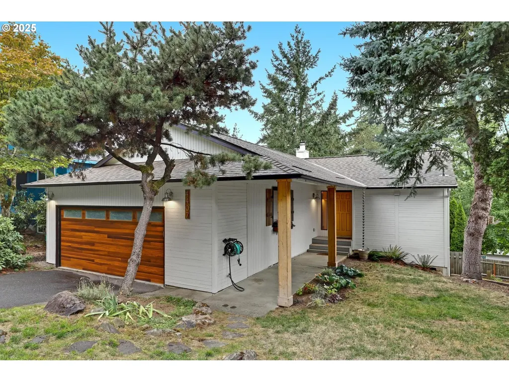 4407 SW Stephenson Street Portland OR 97219