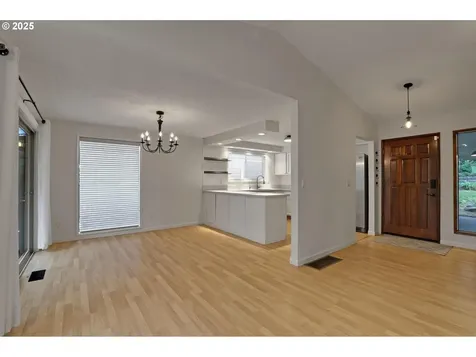 4407 SW Stephenson Street Portland OR 97219