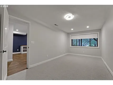 4407 SW Stephenson Street Portland OR 97219