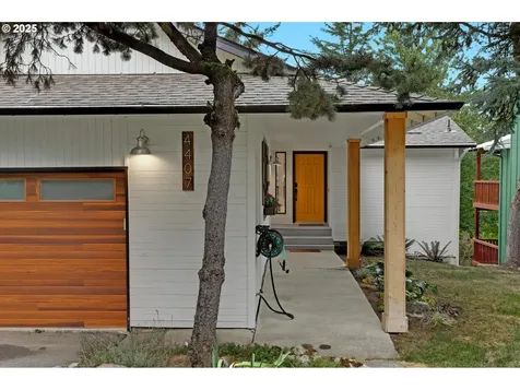 4407 SW Stephenson Street Portland OR 97219