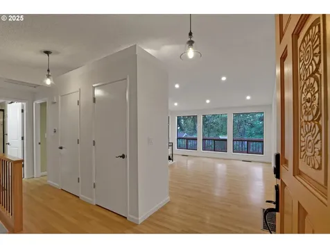 4407 SW Stephenson Street Portland OR 97219