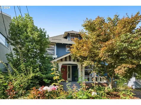 2559 NW Marshall Street Portland OR 97210