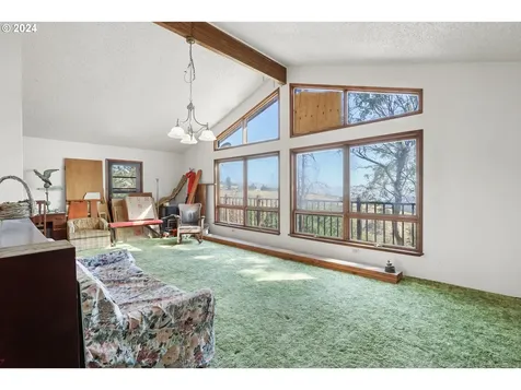 5656 Cherry Heights Road The Dalles OR 97058