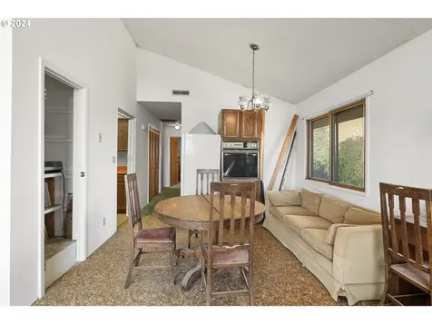 5656 Cherry Heights Road The Dalles OR 97058
