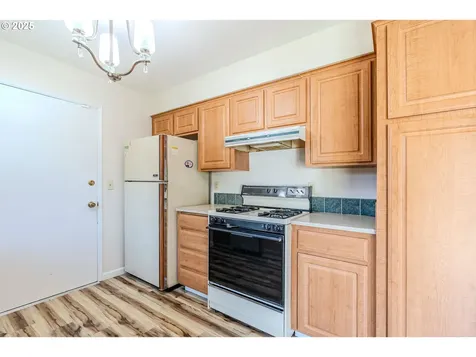 1142 NE 188th Place Portland OR 97230