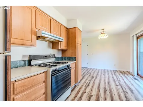 1142 NE 188th Place Portland OR 97230